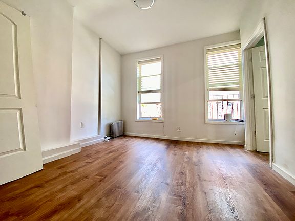 4th image of 952 Atlantic Ave Floor 2