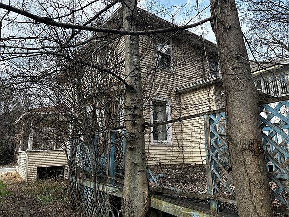 4th image of 617 27th St