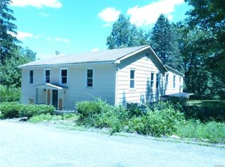 24 Pine St, Lake Peekskill, NY 10537