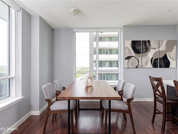 5th image of 2081 Fairview St #1201