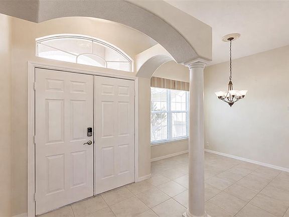 3rd image of 2520 Silver Palm Rd
