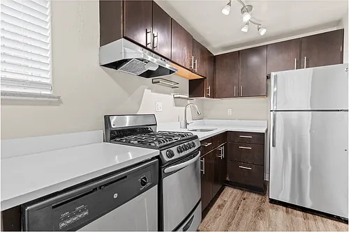 1444 Saint Paul St Photo 1