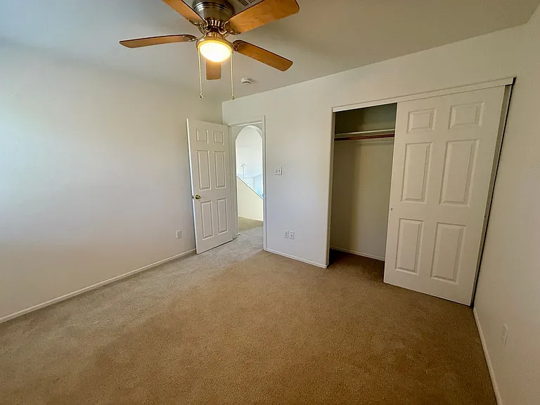 10736 S Calle Raquel — Photo 13