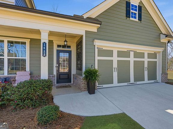 2nd image of 1413 Bluffs Ridge Way