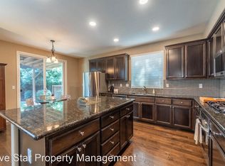 3000 Montgomery Ln, Modesto, CA 95355