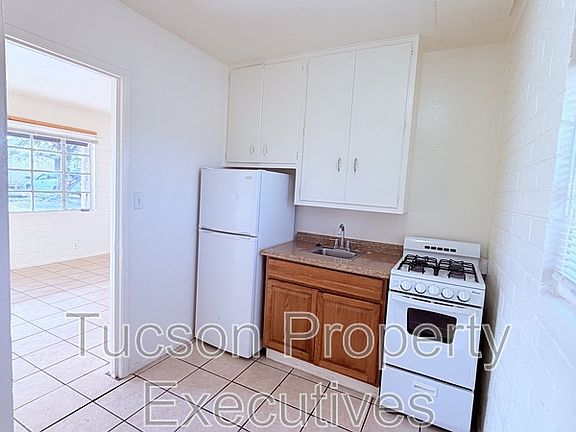 4th image of 1951 E Benson Hwy #10