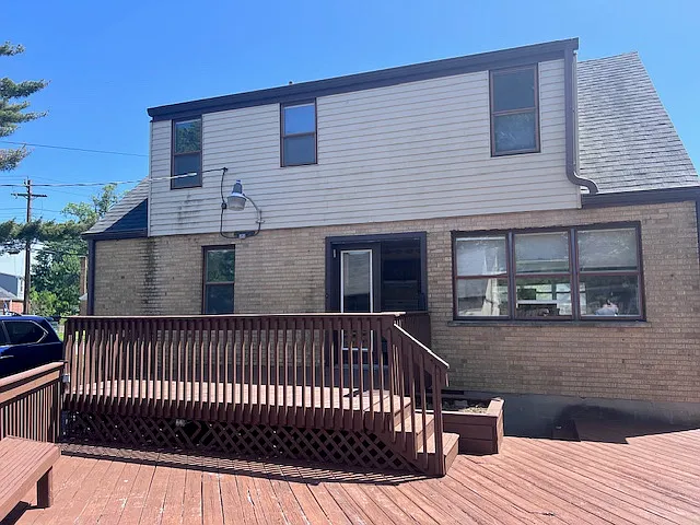 8513 Plainfield Rd — Photo 2