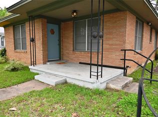 707 N Main St, Elgin, TX 78621