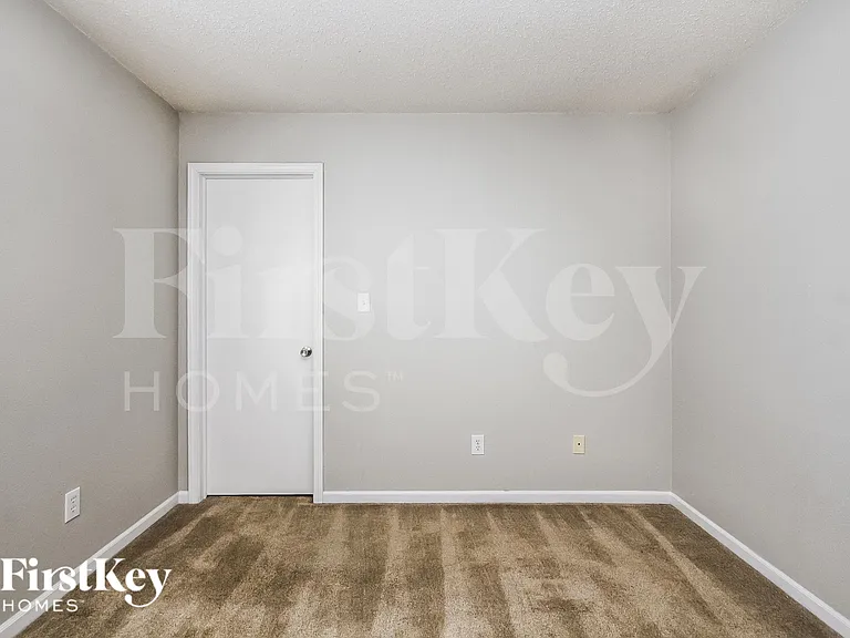 12230 Sweet Creek Trl — Photo 13