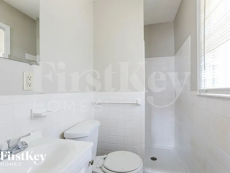 3605 S Stayton Ave — Photo 8