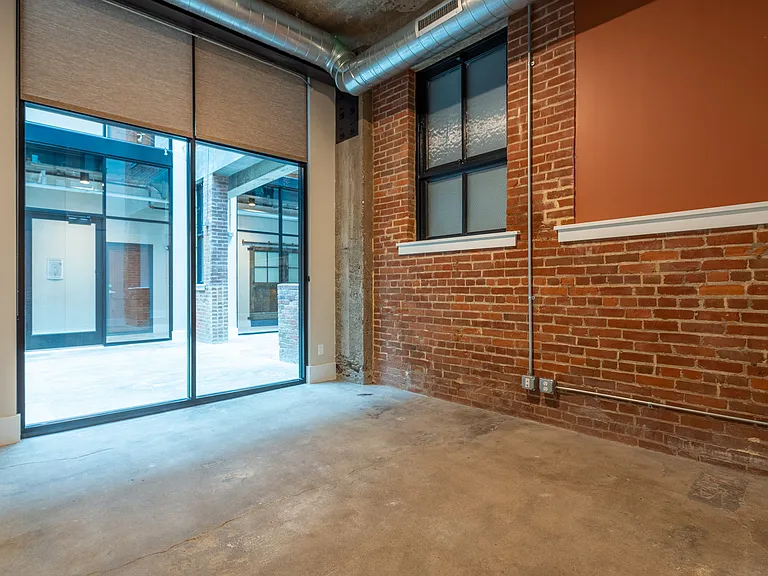 895 Washington St #106 — Photo 6
