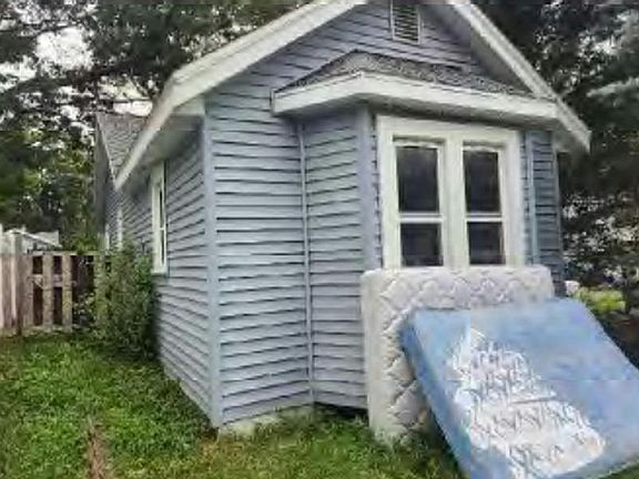 2nd image of 2629 Charlesgate Ave SW