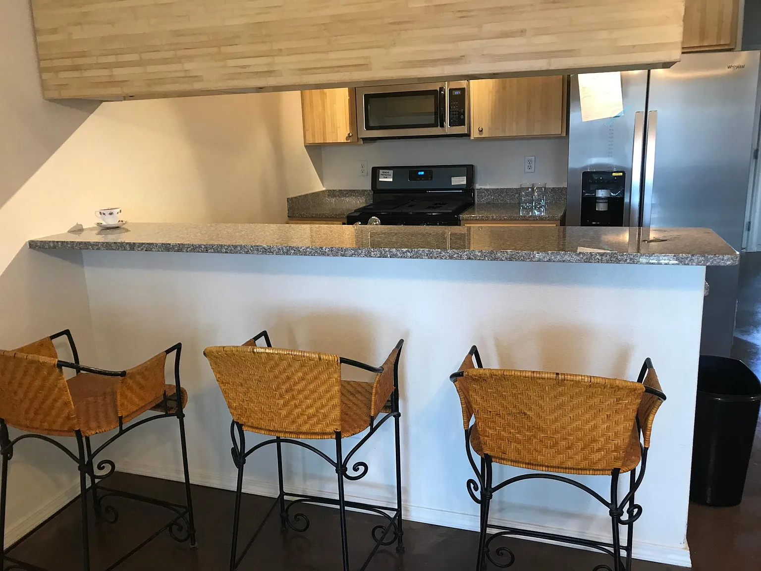 2 bed, 2.5 bath, 1200 sqft, $1,700 — Photo 3