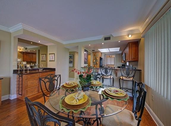 5th image of 8494 Ridgewood Ave APT 4201
