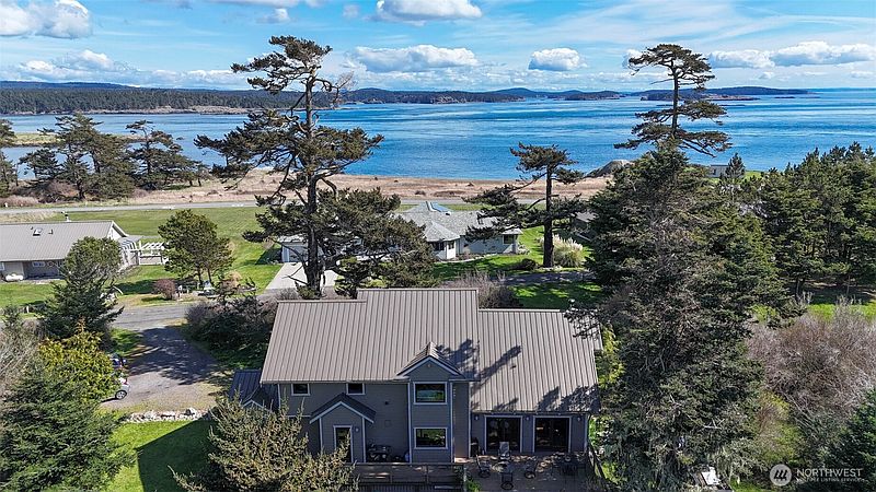 3rd image of 138 Lighthouse Lane