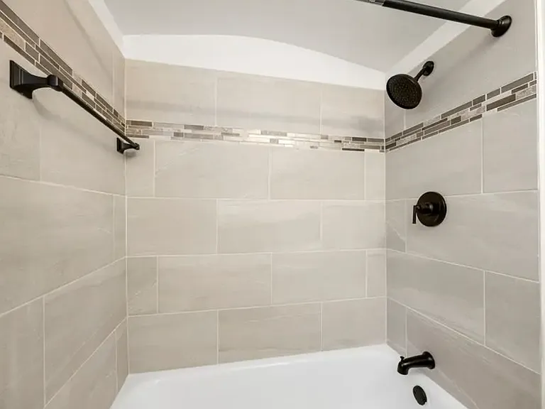 8871 Sussex St — Photo 15