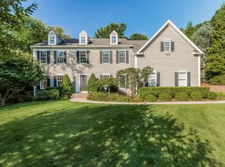 450 Flintlock Rd, Southport, CT 06890