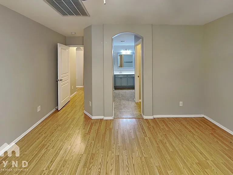 1423 E Poncho Ln — Photo 11