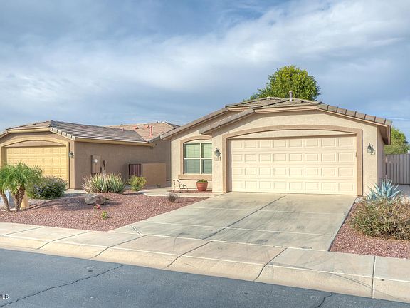 3rd image of 3940 E Runaway Bay Pl