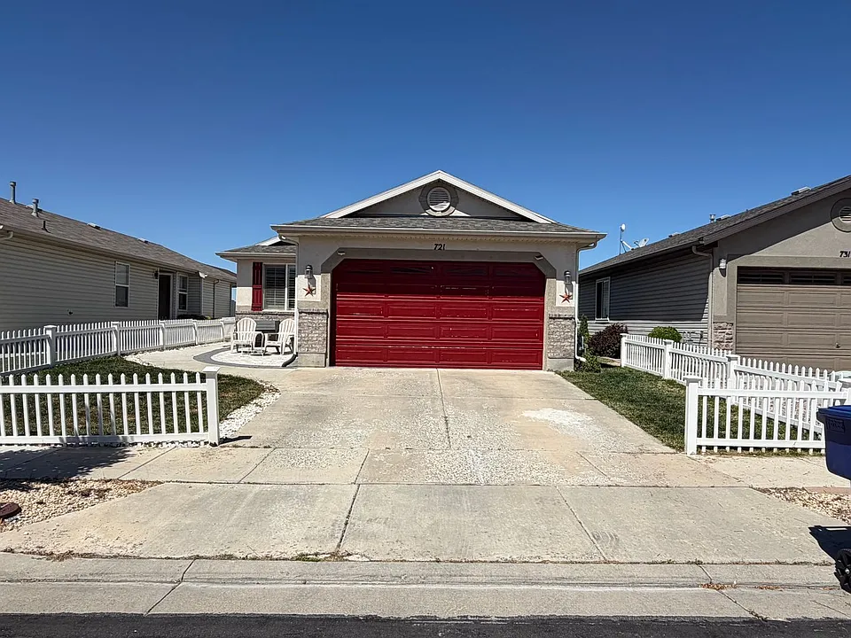 721 N Skipton Dr