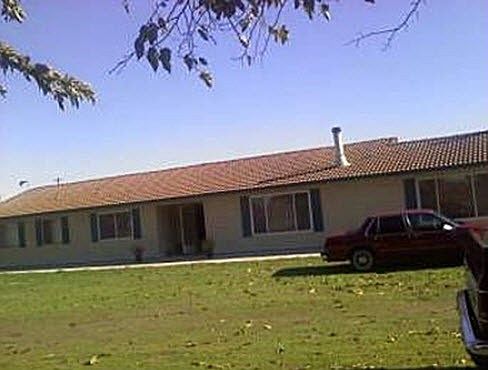 2nd image of 10861 W Rose Ave
