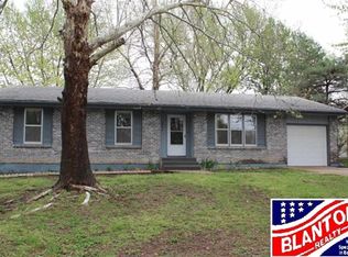 2240 Seaton Ave, Manhattan, KS 66502