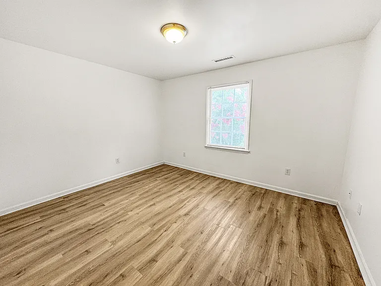 105 Browning Ln — Photo 20