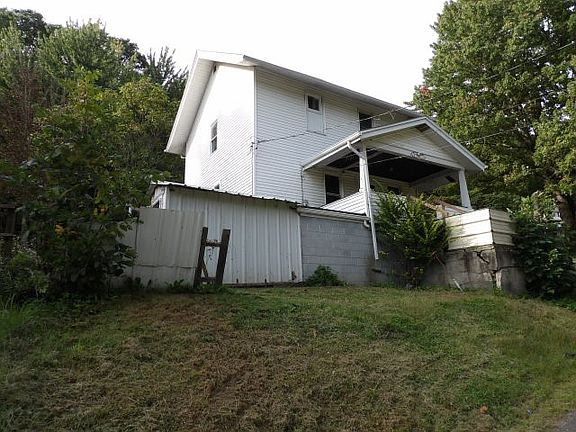 2nd image of 157 Martin Farm Rd