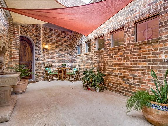 5th image of 14418 Daly Dr