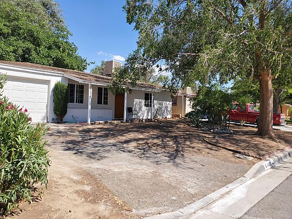 3rd image of 44008 Hardwood Ave