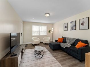 184-186 Oakland Ave, Providence, RI 02908