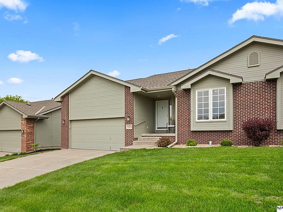 2nd image of 5124 Lakecrest Dr