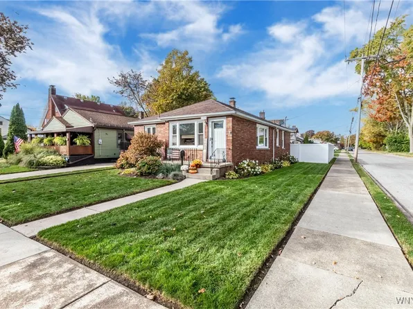 3934 Macklem Ave, Niagara Falls, NY 14305