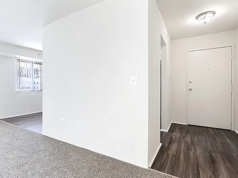 Cherokee Hills Apartments — Photo 6