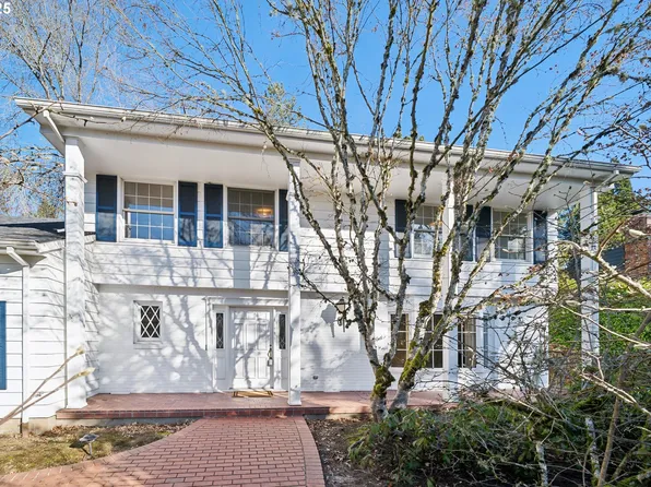 4401 SW Westdale Dr, Portland, OR 97221