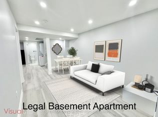 555 Settlers Rd W #Basement, Oakville, ON L6M 1N5