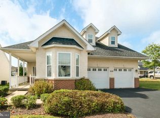 2672 Honeysuckle Ln, Philadelphia, PA 19116