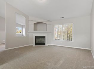 987 Park Hill Cir UNIT 987, Aurora, IL 60505
