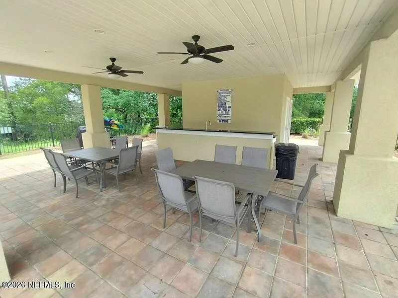 3 bed, 2.0 bath, 1656 sqft, $1,600 — Photo 3