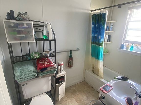 4th image of 645 5th Street #2