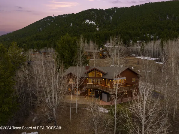 704 Rodeo Dr, Jackson, WY 83001