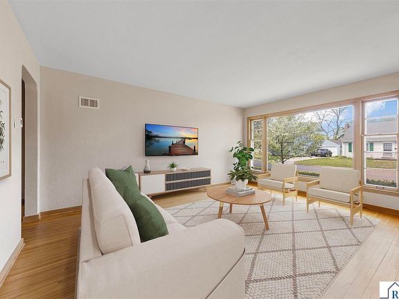 2nd image of 123 Thayer Ave