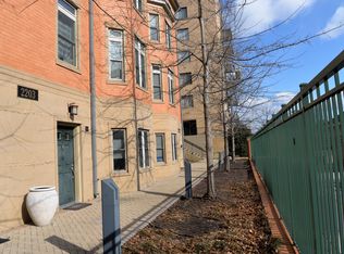 2203 12th Ct N UNIT 39, Arlington, VA 22201