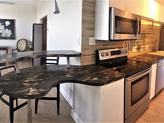 4th image of 1834 Shore Dr S APT 14