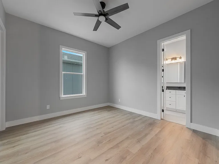2806 Chicago St — Photo 1