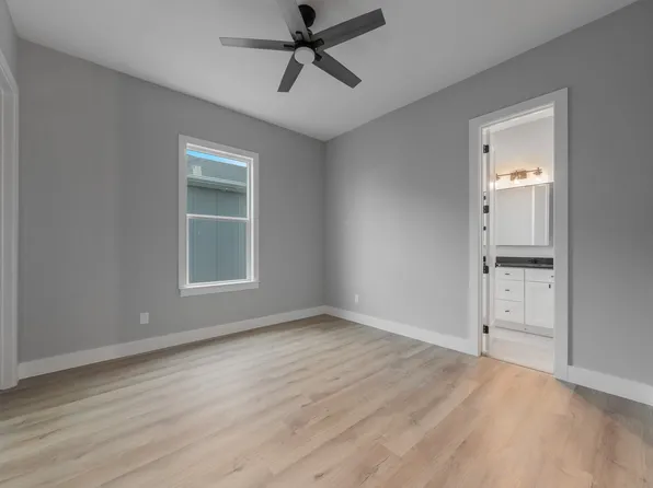 2806 Chicago St, Dallas, TX 75212