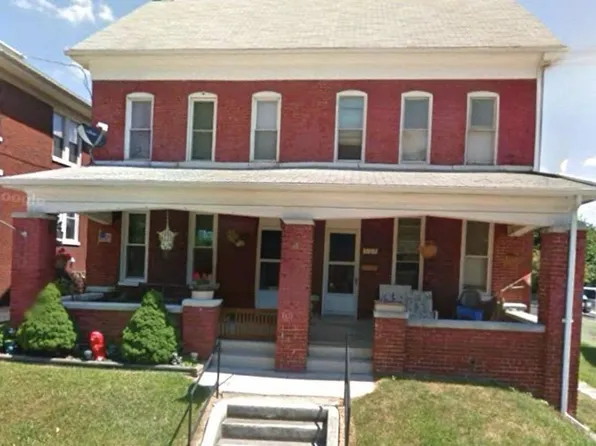 327 S Main St, Red Lion, PA 17356