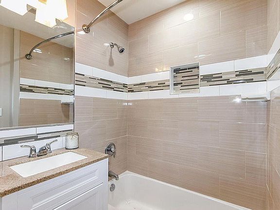 4th image of 5292 Floral Dr