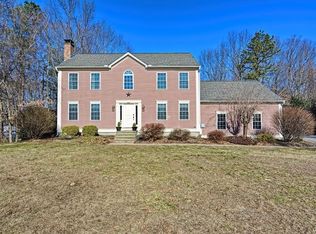 517 White Pond Rd, Lancaster, MA 01523