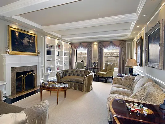 Sold by Sotheby's International Realty | media 25